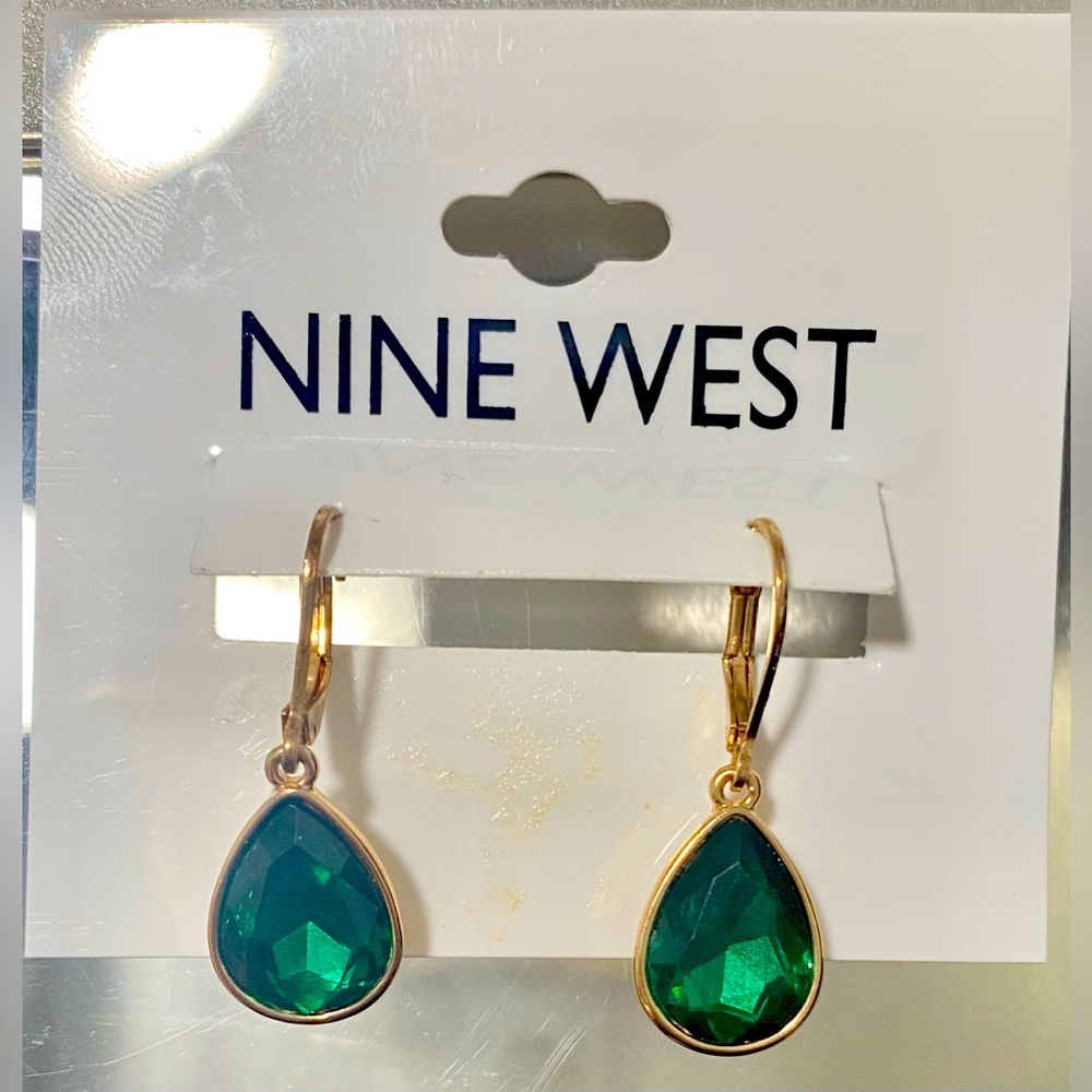 Nine West Green Teardrop Stone & Gold Tone Dangle Earrings NWT